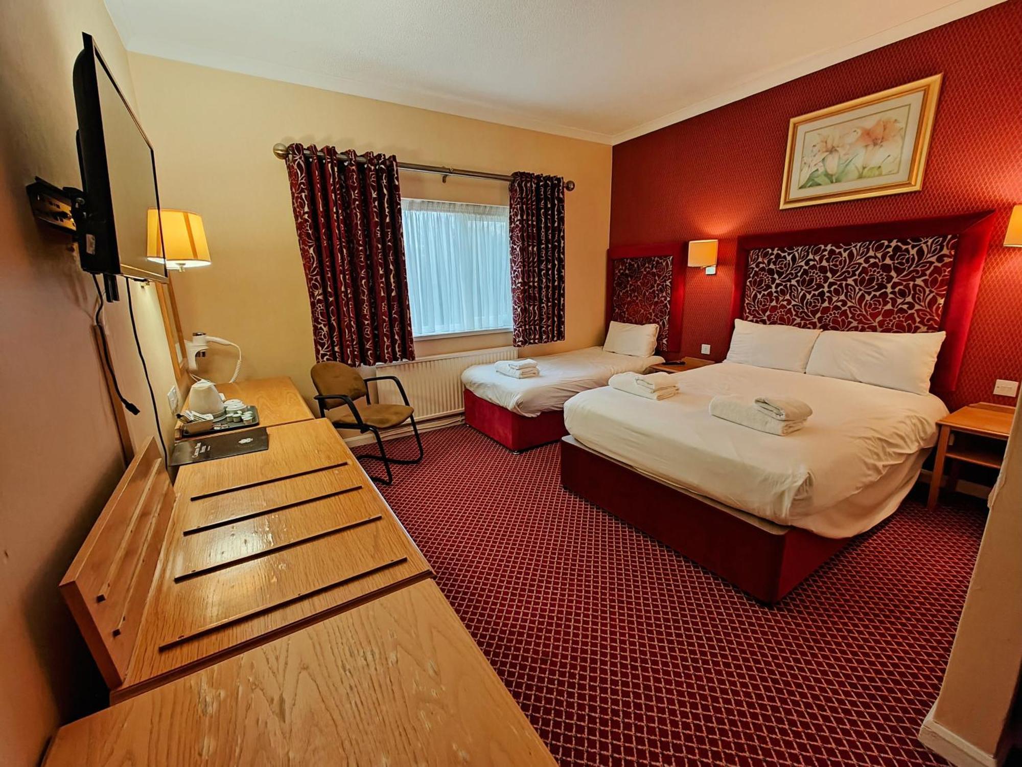 Carlton Park Hotel Ротерхам Экстерьер фото