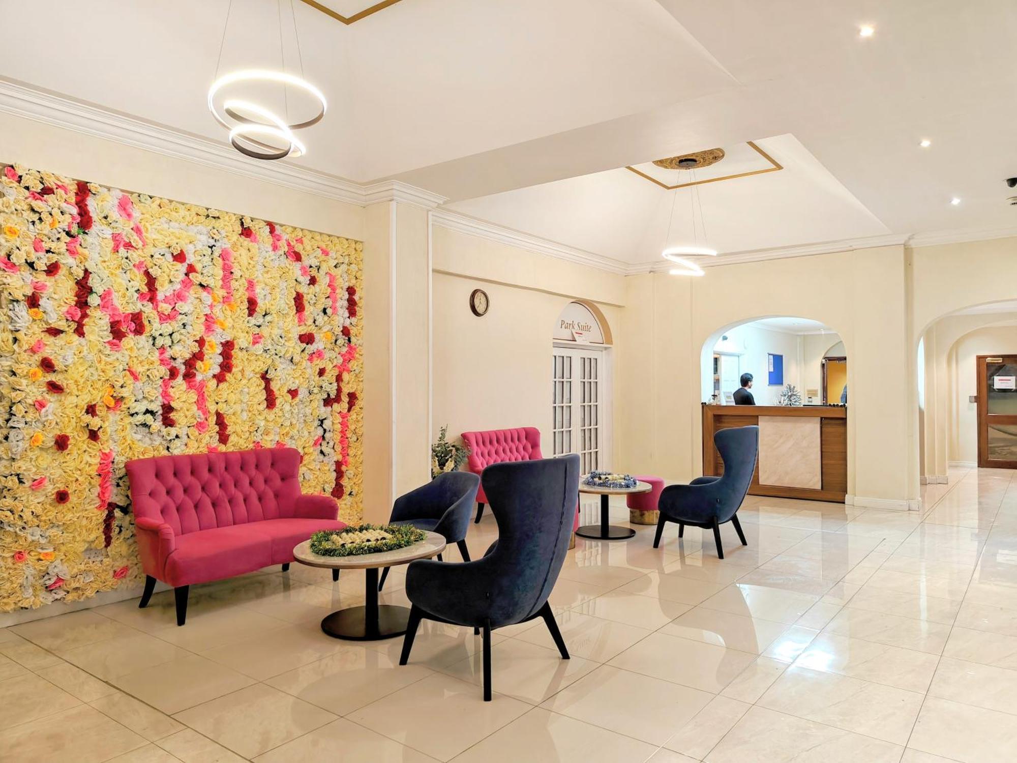 Carlton Park Hotel Ротерхам Экстерьер фото